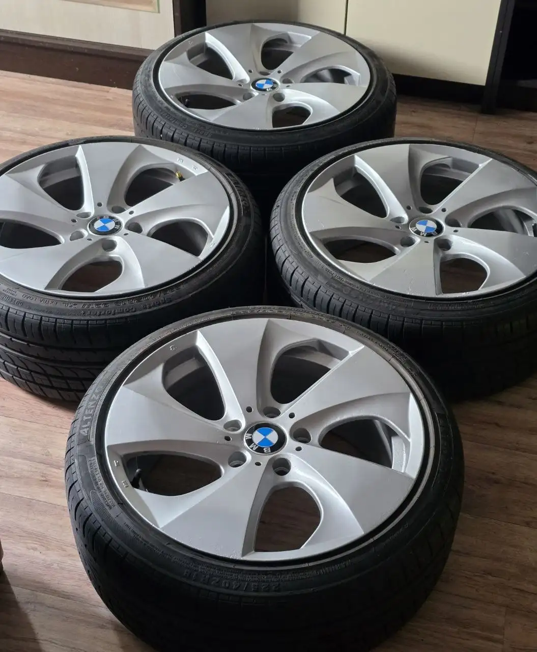 Колеса в сборе на BMW (297 стиль) 18" с резиной - Колёса и шины (Авто) в Краснодар