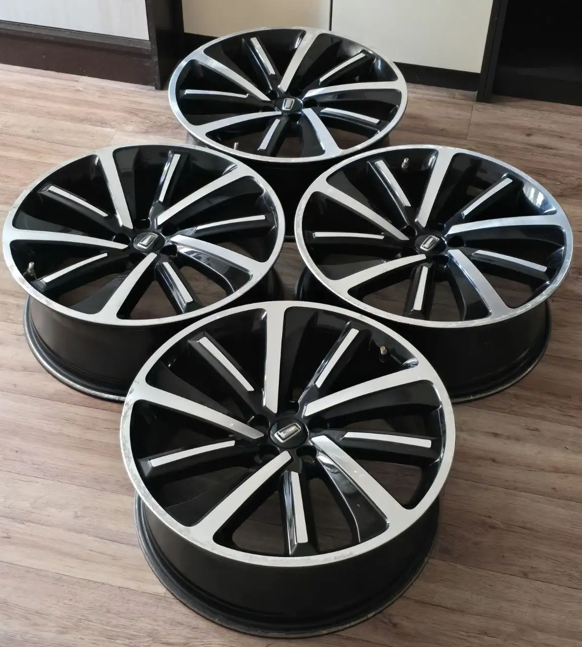 Продам диски R19 5x100 с датчиками TPMS - Диски (Авто) в Краснодар