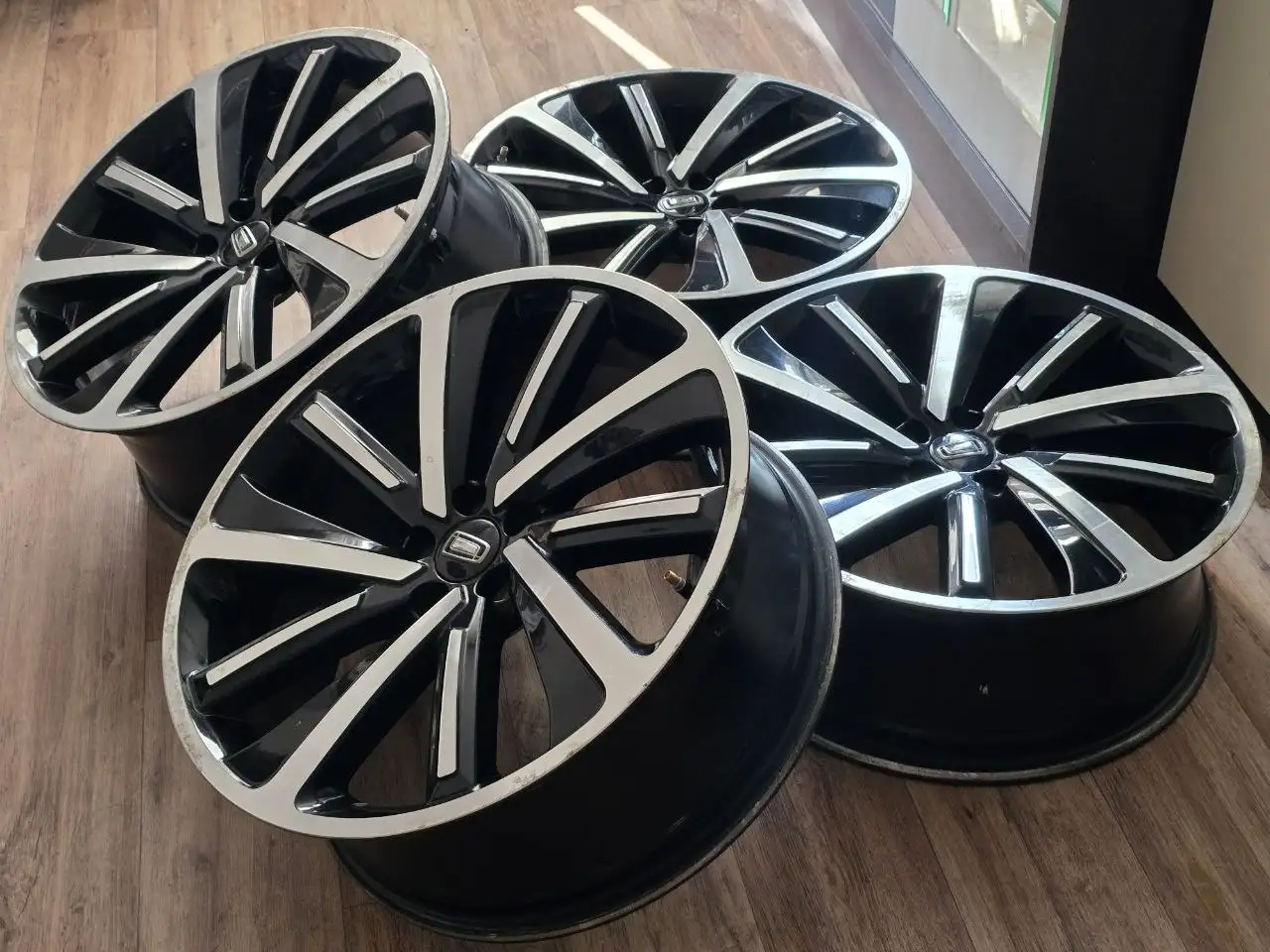Продам диски R19 5x100 с датчиками TPMS - Диски (Авто) в Краснодар
