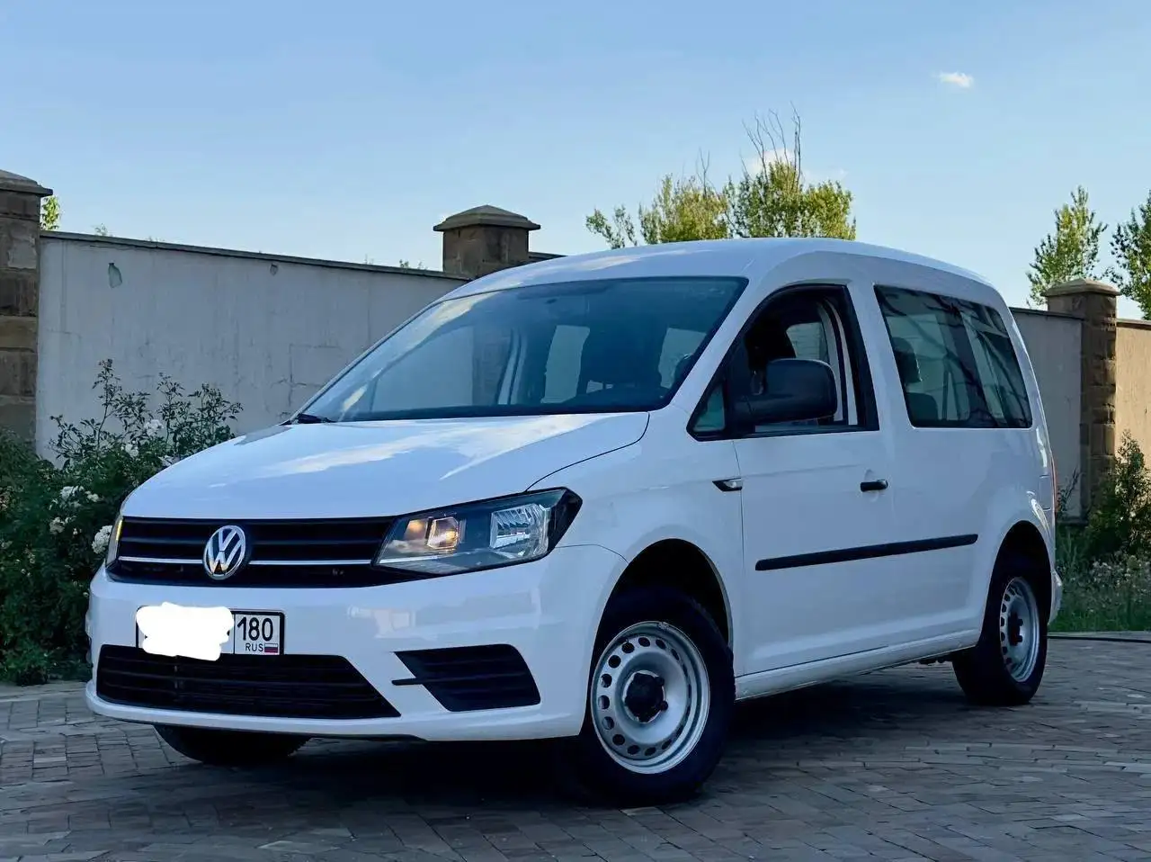 Продам Volkswagen Caddy 2020, 7 мест, пробег 1 тыс. км - Легковые автомобили (Авто) в Краснодар