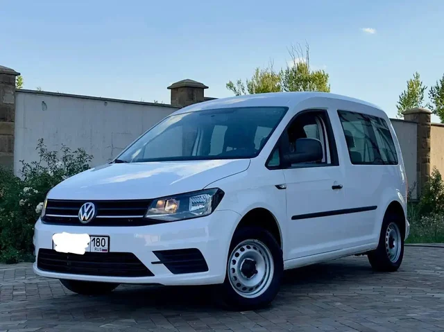 Продам Volkswagen Caddy 2020, 7 мест, пробег 1 тыс. км - Номера и парковки в Краснодар