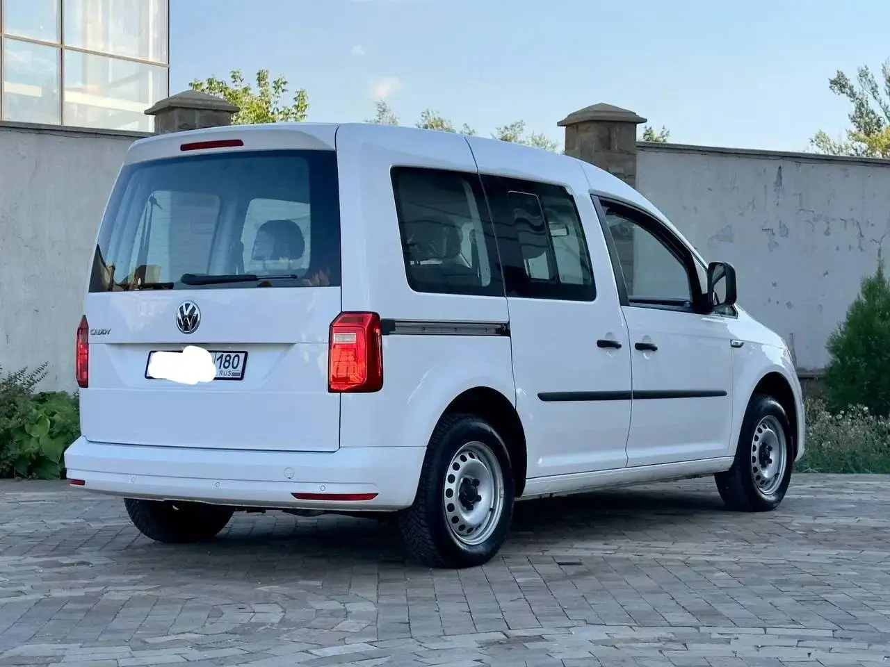 Продам Volkswagen Caddy 2020, 7 мест, пробег 1 тыс. км - Легковые автомобили (Авто) в Краснодар
