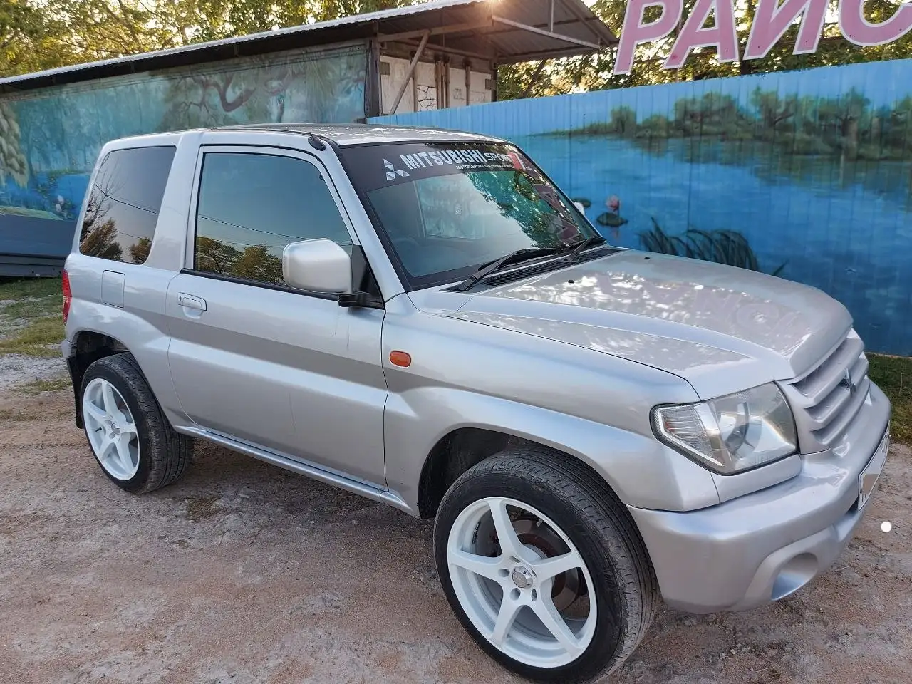 Mitsubishi Pajero iO 2001 - Легковые автомобили (Авто) в Темрюк