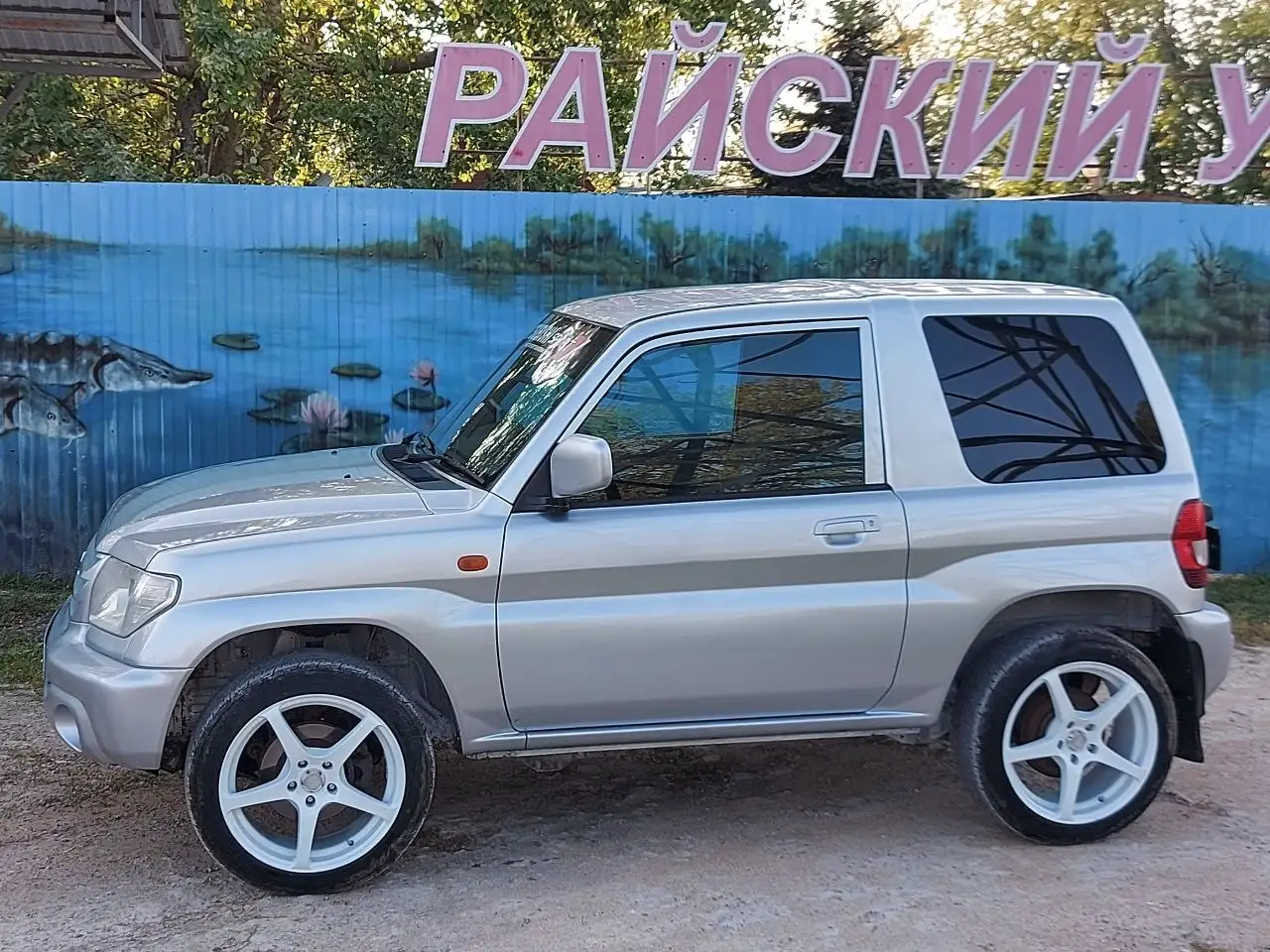 Mitsubishi Pajero iO 2001 - Легковые автомобили (Авто) в Темрюк
