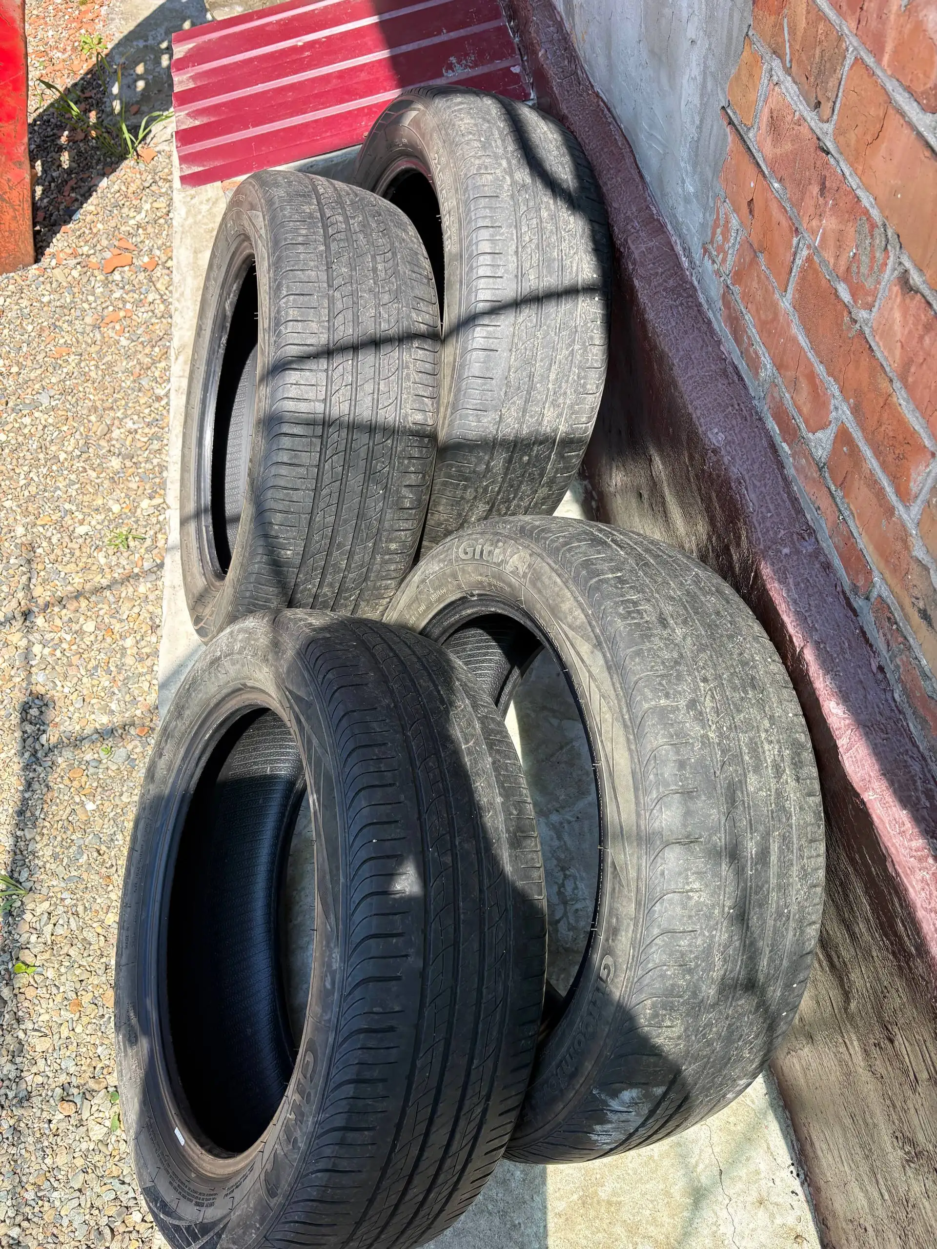 Продам резину 215/55 R18 GitiConfort F50 - Шины и диски (Авто) в Краснодар