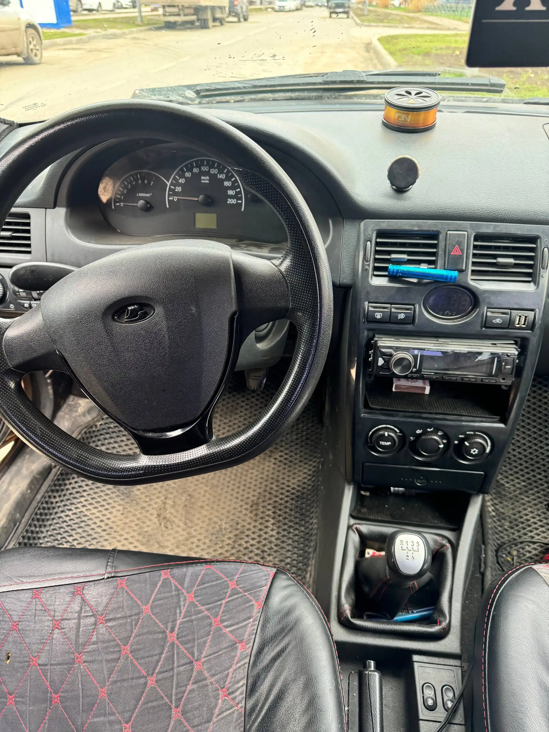 Автомобиль 12 года выпуска в хорошем состоянии - Легковые автомобили (Авто) в Самара