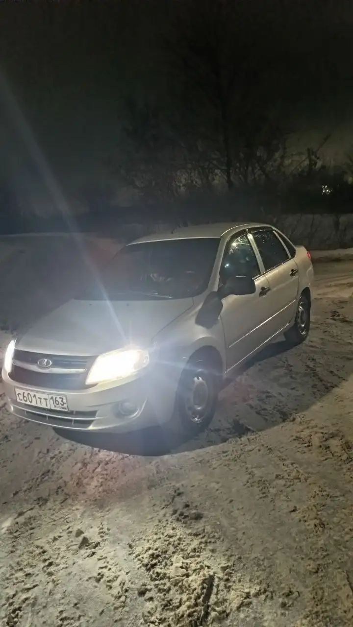 Продажа Лада Гранта 2013 года с АКПП - Легковые автомобили (Авто) в Самара
