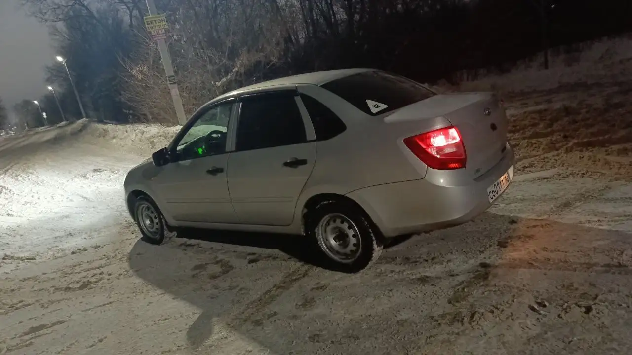Продажа Лада Гранта 2013 года с АКПП - Легковые автомобили (Авто) в Самара