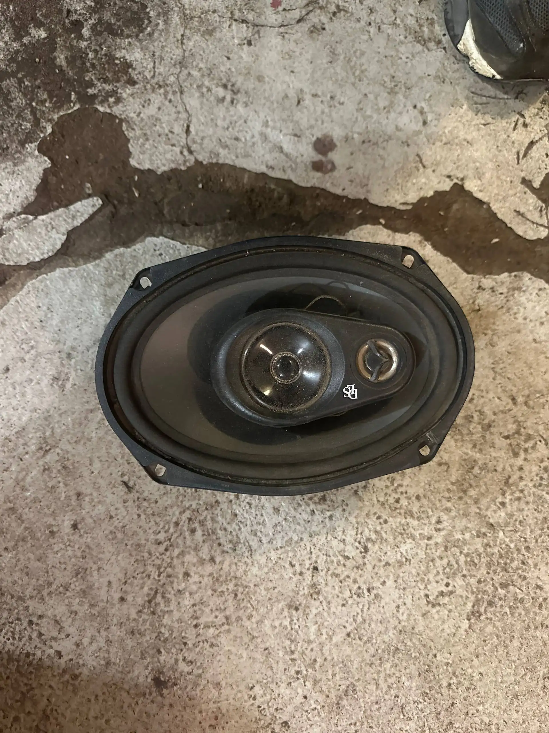 Продам стойки задние и пружины - Подвеска (Запчасти) в Самара