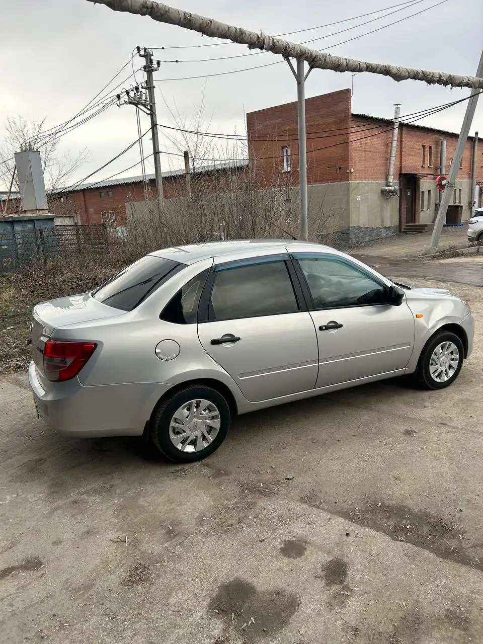 Продажа автомобиля 2017 года с хорошим состоянием основных узлов - Авто в Самара