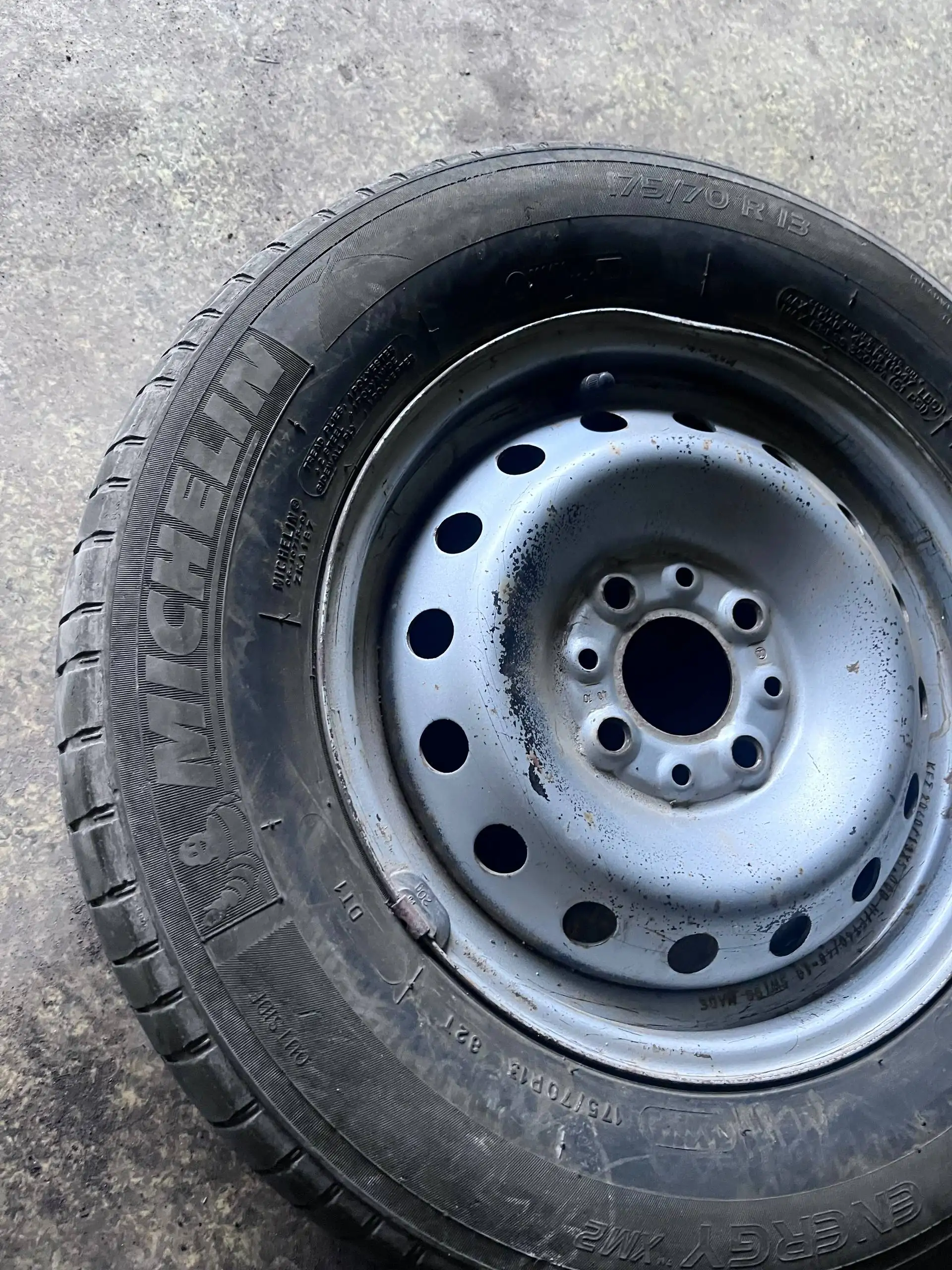 Продажа 3 шины Michelin - Шины (Запчасти) в Самара