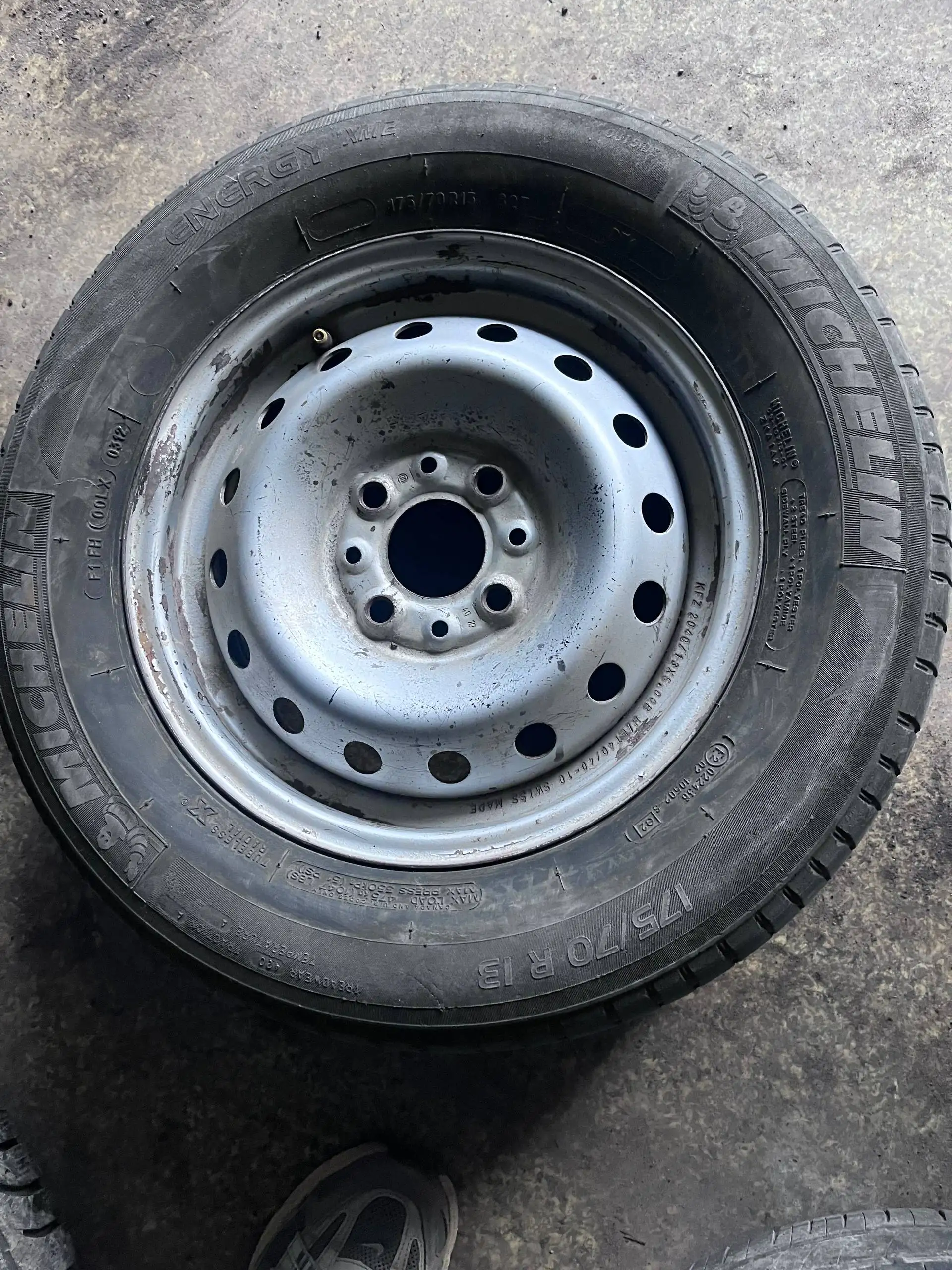 Продажа 3 шины Michelin - Шины (Запчасти) в Самара