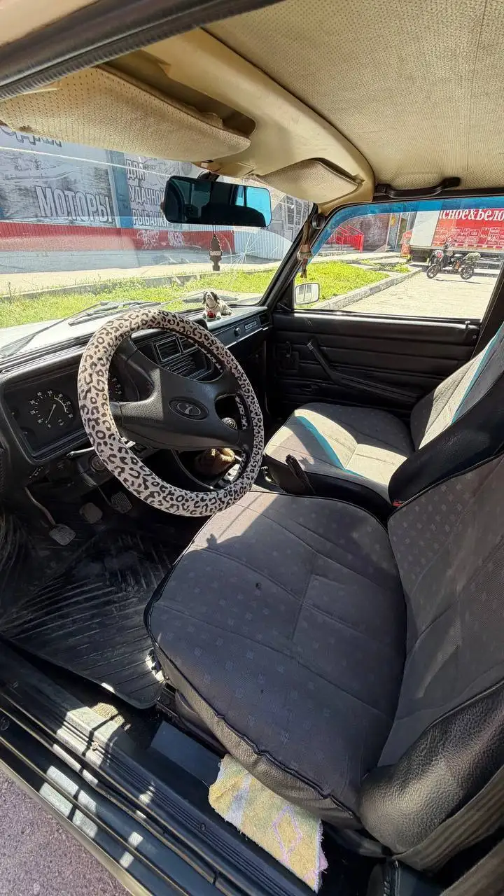 Автомобиль 2002 года выпуска - Легковые автомобили (Авто) в Тольятти
