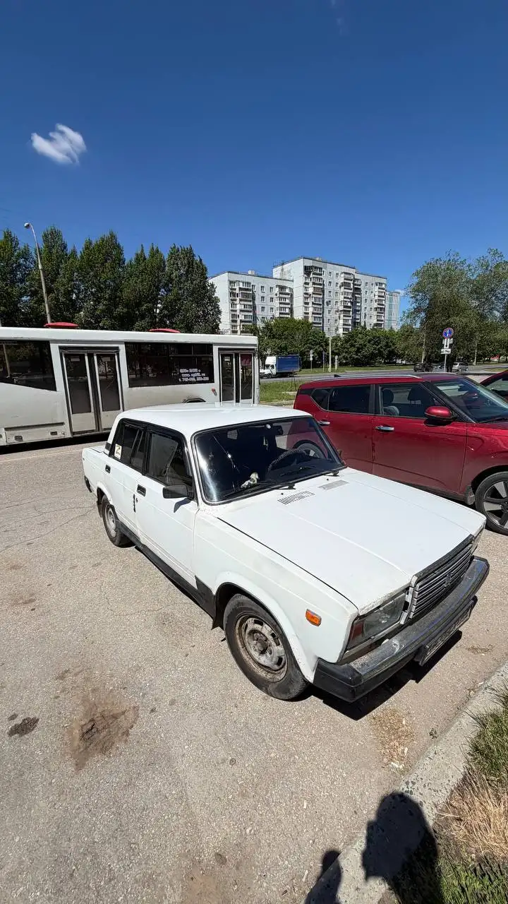Автомобиль 2002 года выпуска - Легковые автомобили (Авто) в Тольятти