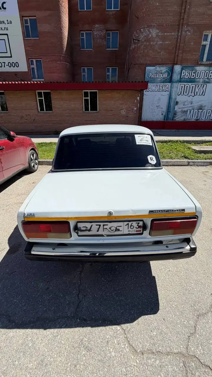 Автомобиль 2002 года выпуска - Легковые автомобили (Авто) в Тольятти