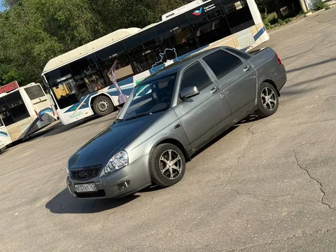 Куплю Приору седан по низу рынка - Авто в Самара