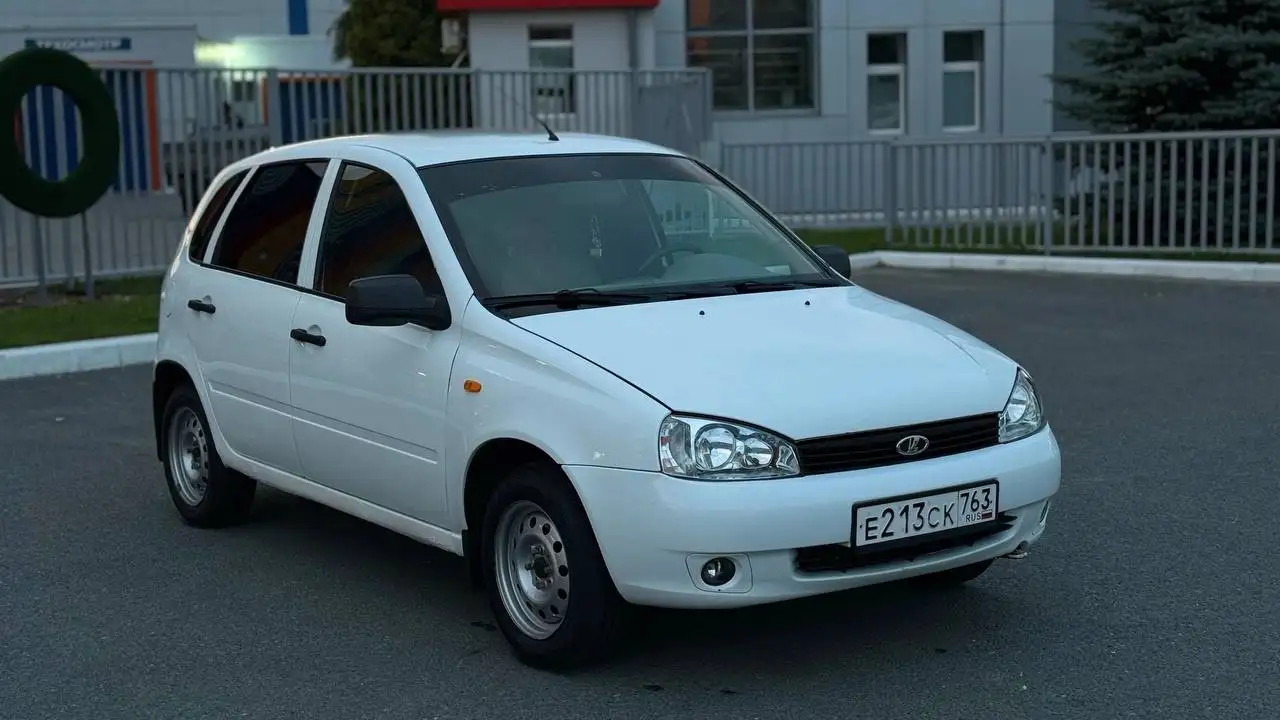 Lada Granta 2011, капитальный двигатель, кондиционер - Легковые автомобили (Авто) в Самара