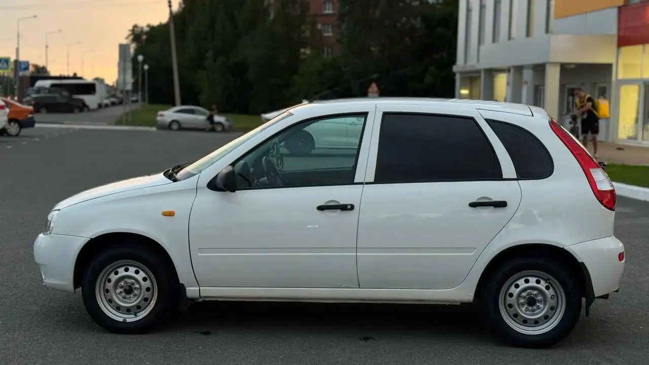 Lada Granta 2011, капитальный двигатель, кондиционер - Легковые автомобили (Авто) в Самара