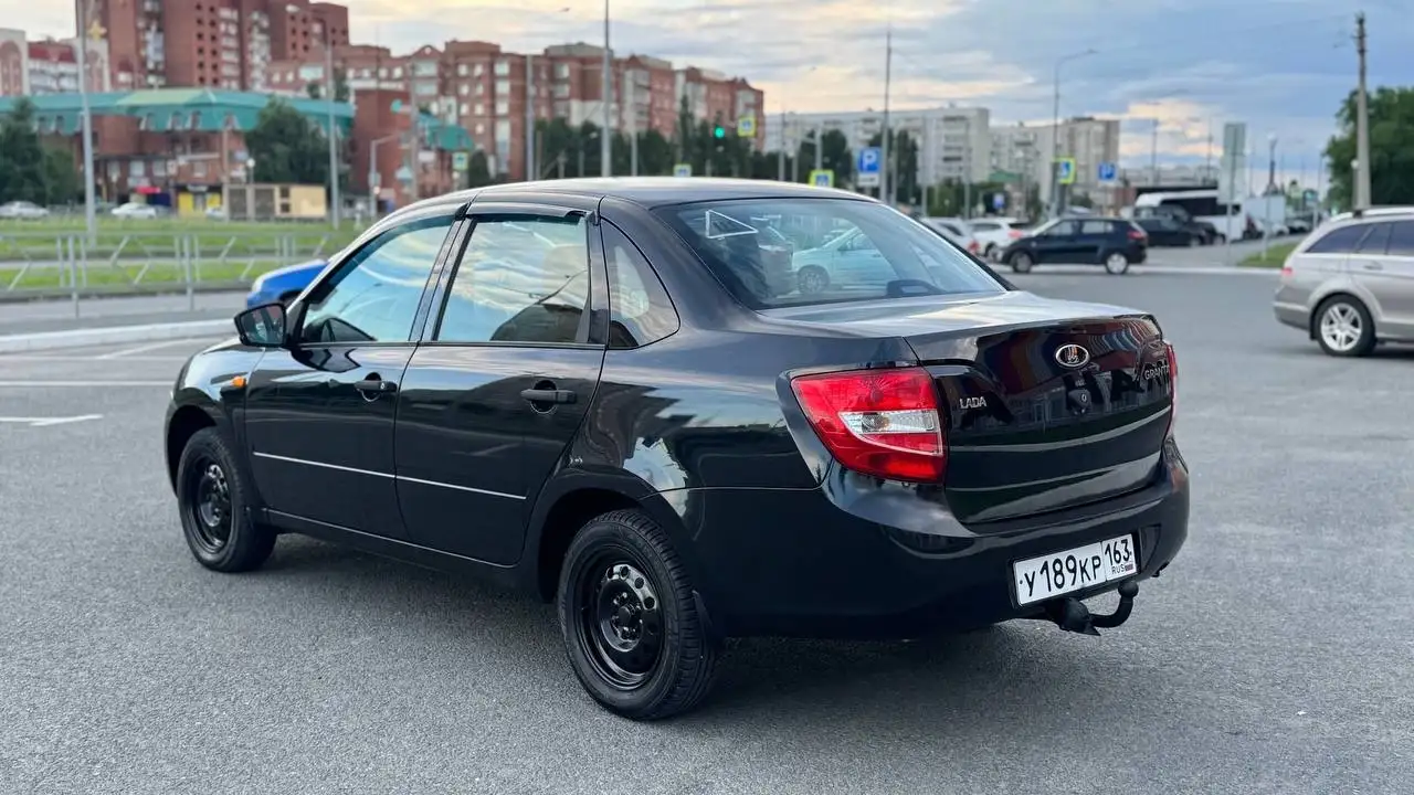 Автомобиль 2014 года, пробег 101 000 км - Легковые автомобили (Авто) в Самара