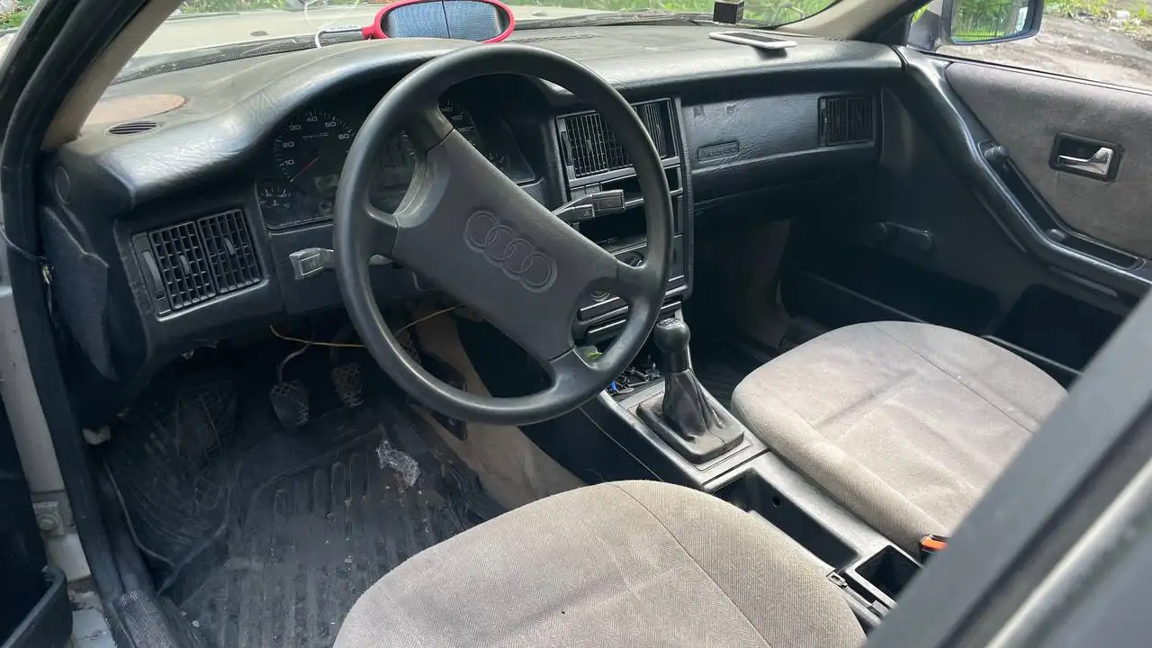 Продам Audi 80 (бочка) 1.8, передний привод - Легковые автомобили (Авто) в Самара