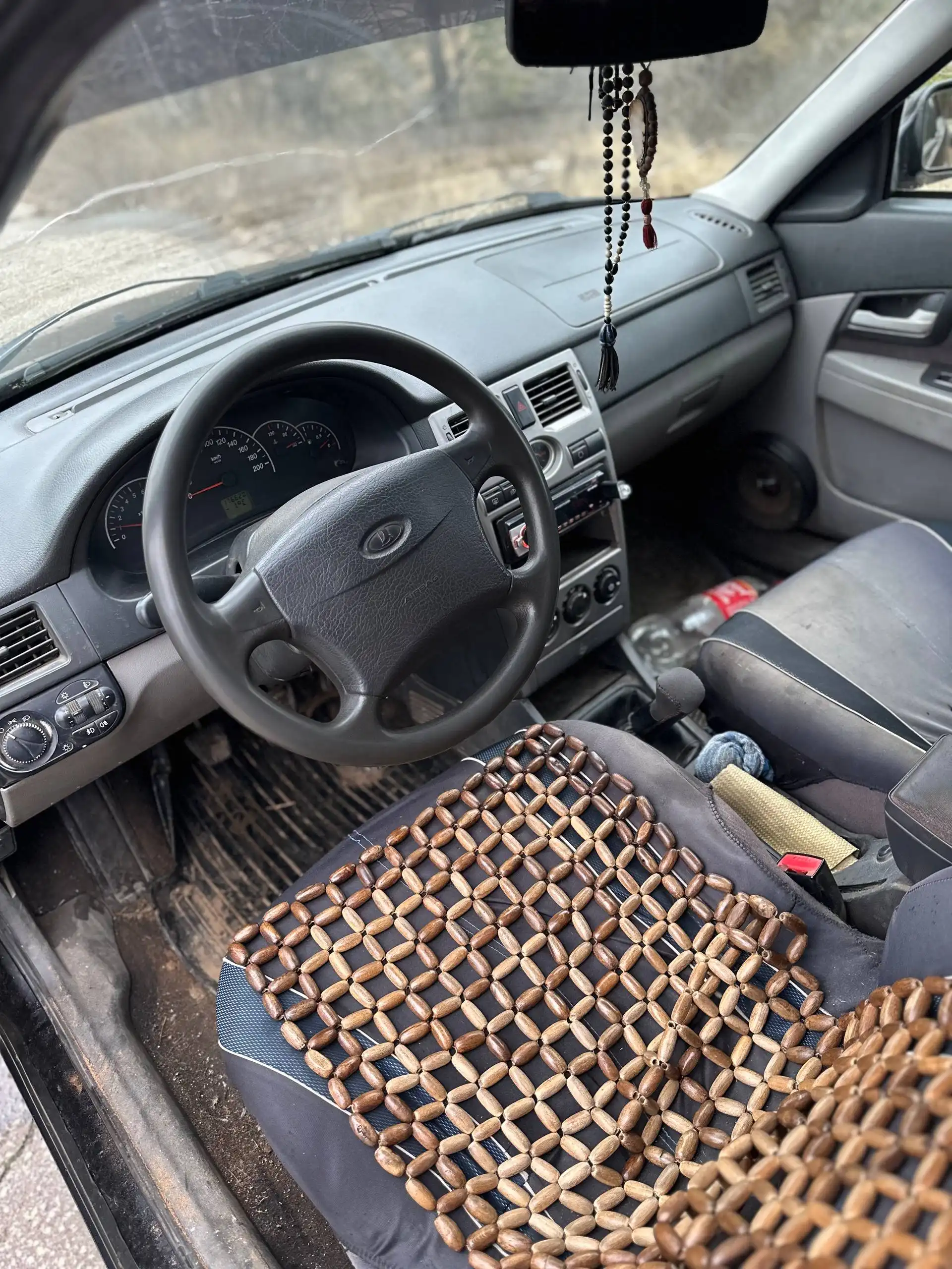 Продам автомобиль 2009 года Люкс