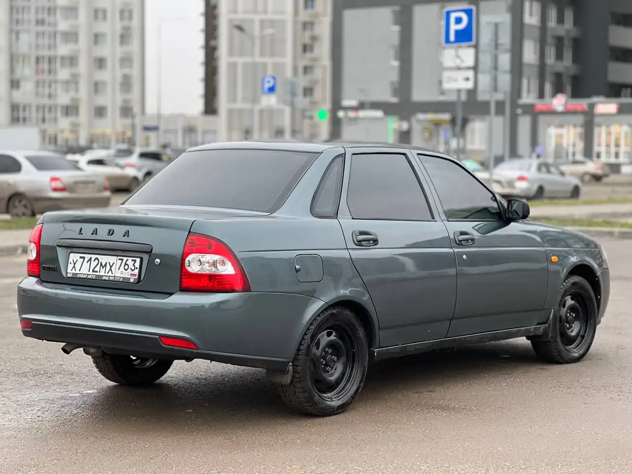 Продажа автомобиля Lada Priora 2011 года
