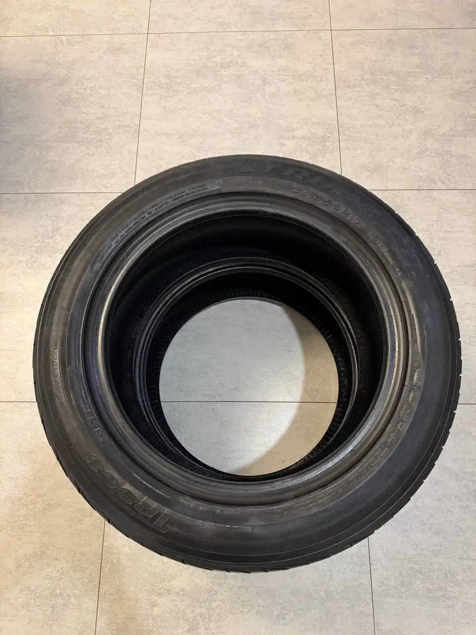 Продажа двух колес R17