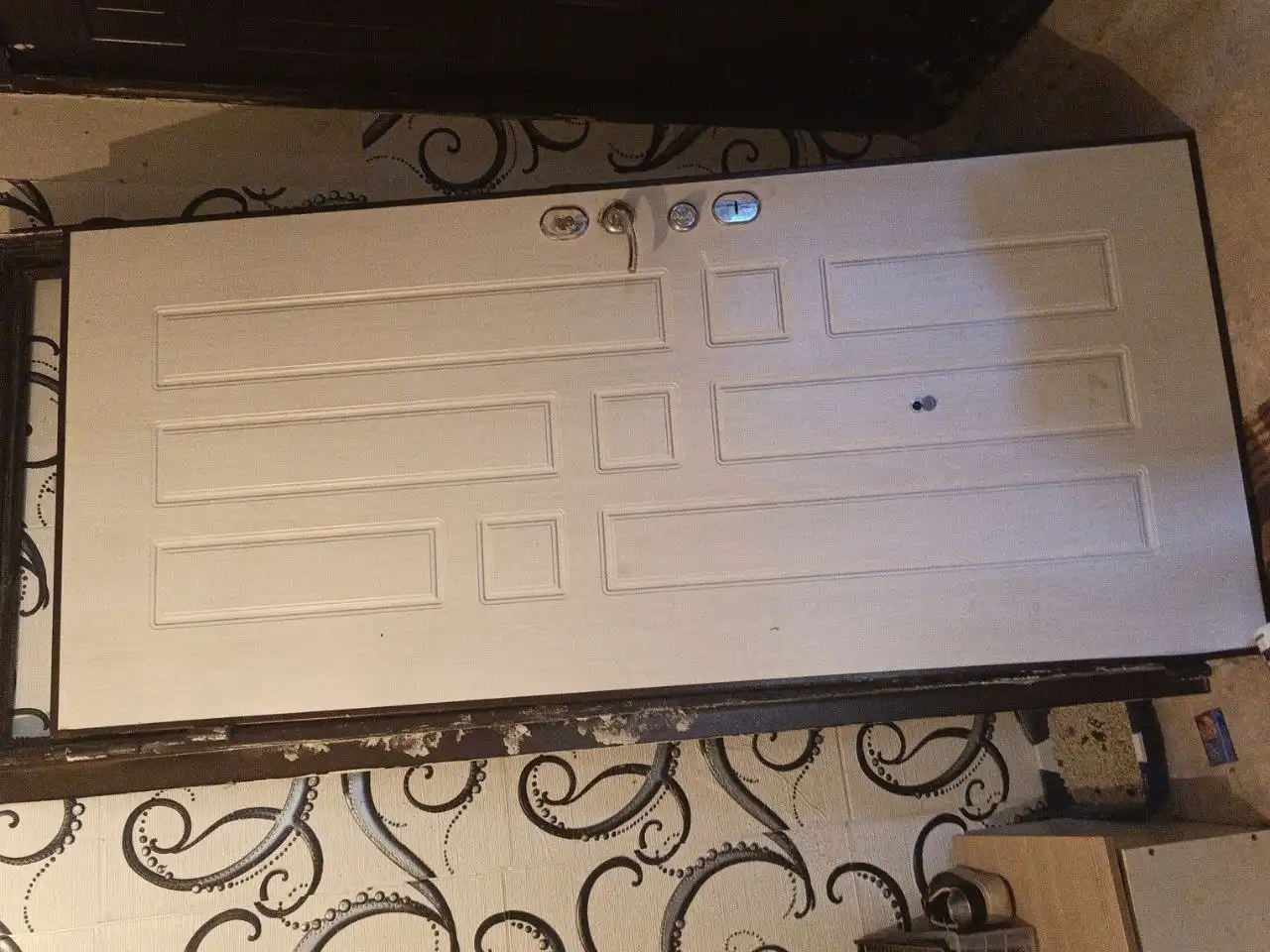 Продажа утепленных входных дверей