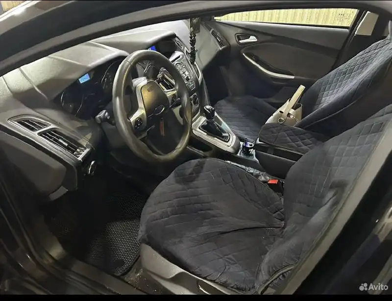 Продается Ford Focus 3 1.6 2011 года