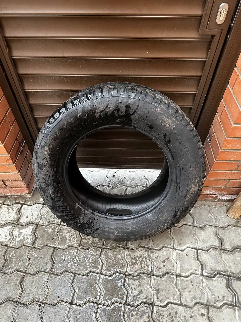 Шины Hakkapeliita 10P 265/60/R18 на докат или на продажную машину