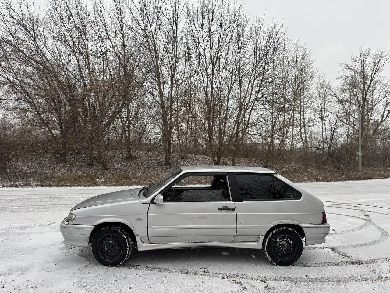 Продажа автомобиля Lada 2113 2008 года