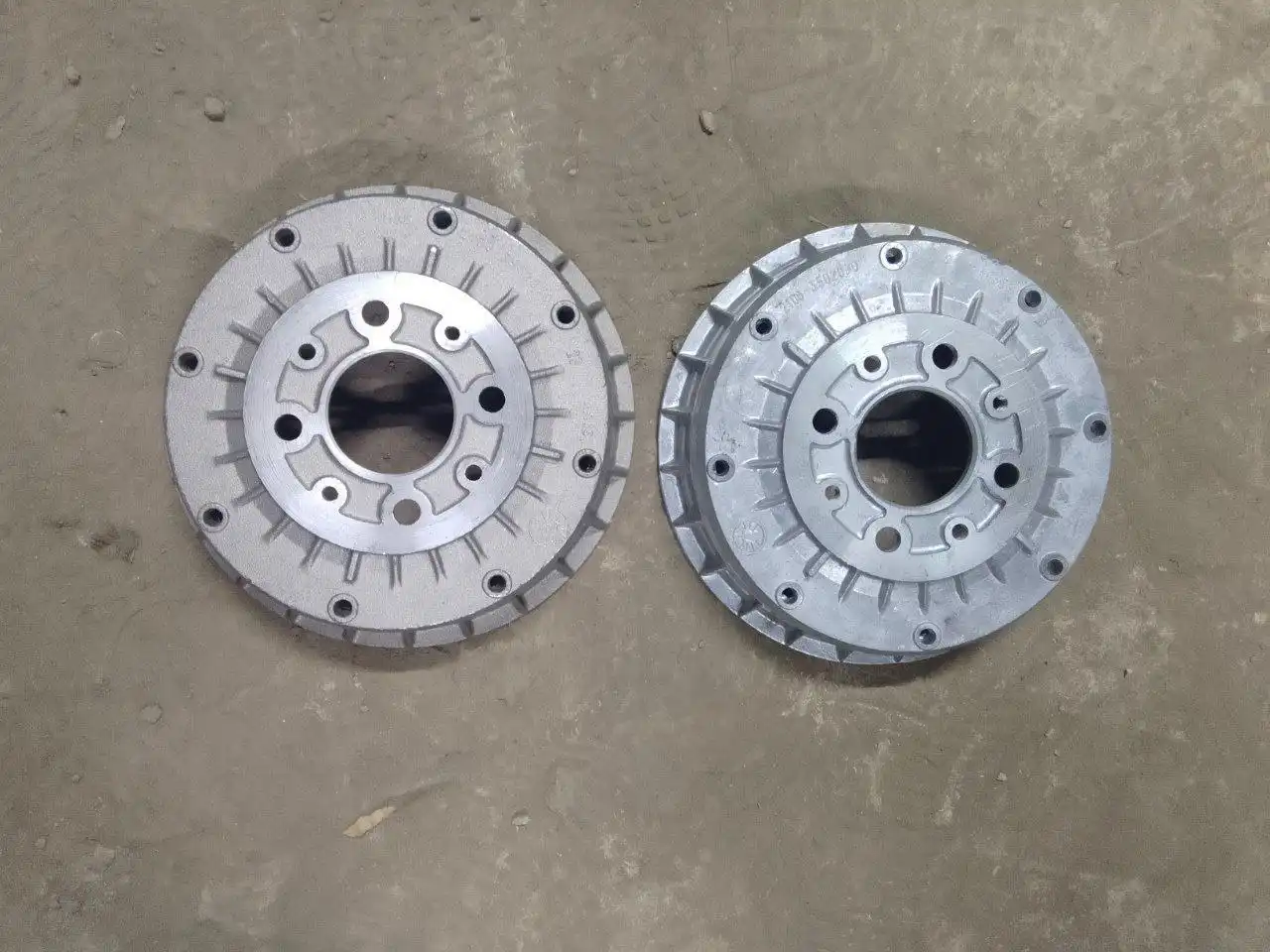 Продажа новых запчастей и зимних колес