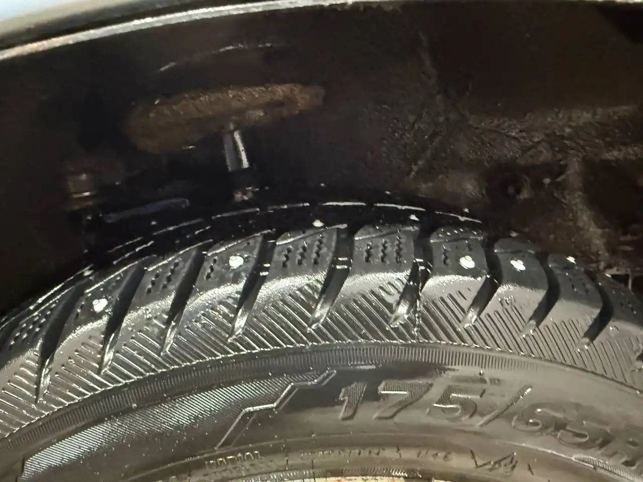 Продажа автомобиля 2007 года в Отрадном