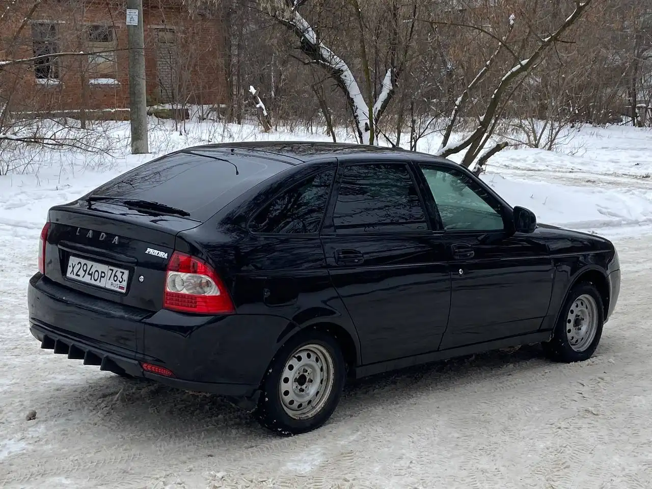 Автомобиль 2012 года в хорошем состоянии