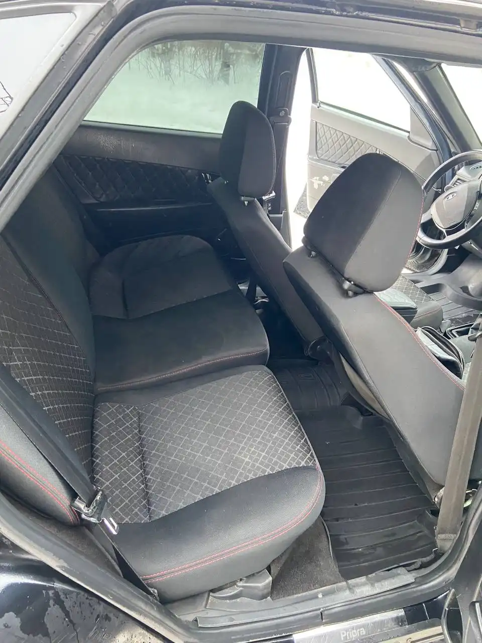 Автомобиль 2012 года в хорошем состоянии