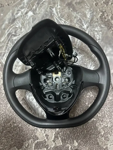 Продажа новых анатомических рулей на ВАЗ, Ниву и Шевроле Ниву - частное объявление в Самара