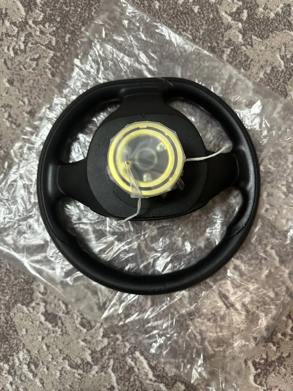 Продажа новых анатомических рулей на ВАЗ, Ниву и Шевроле Ниву