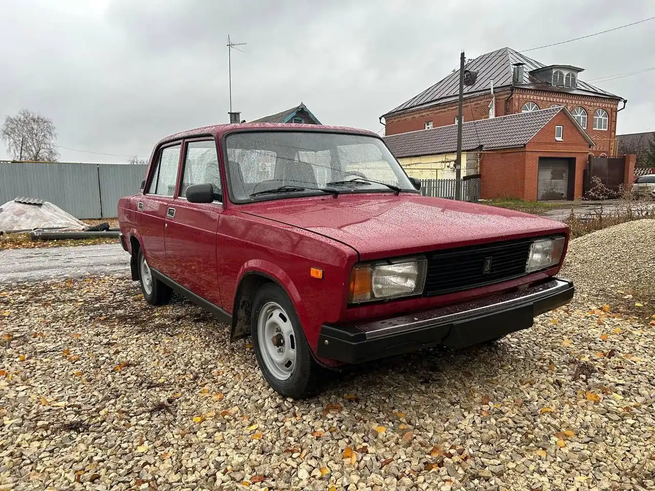 ВАЗ 2105 инжекторная с 5-ступенчатой коробкой передач