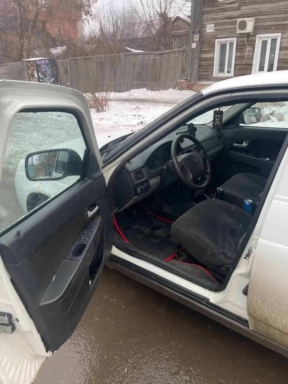 Lada Priora 2009 года в люксовой комплектации