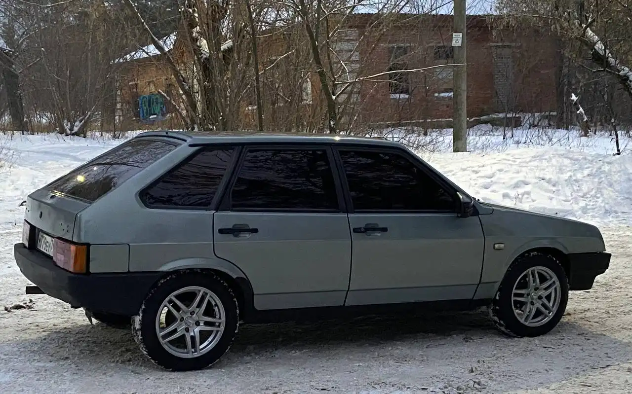 Продажа ВАЗ 2109 2002 года в посёлке Прибрежный