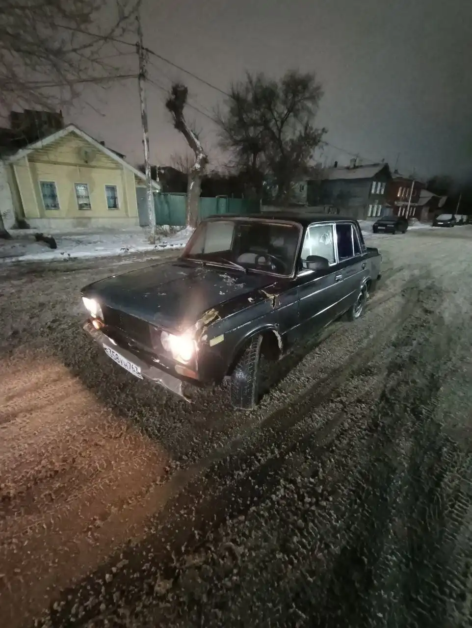 Продажа товара на барахолке в Самаре