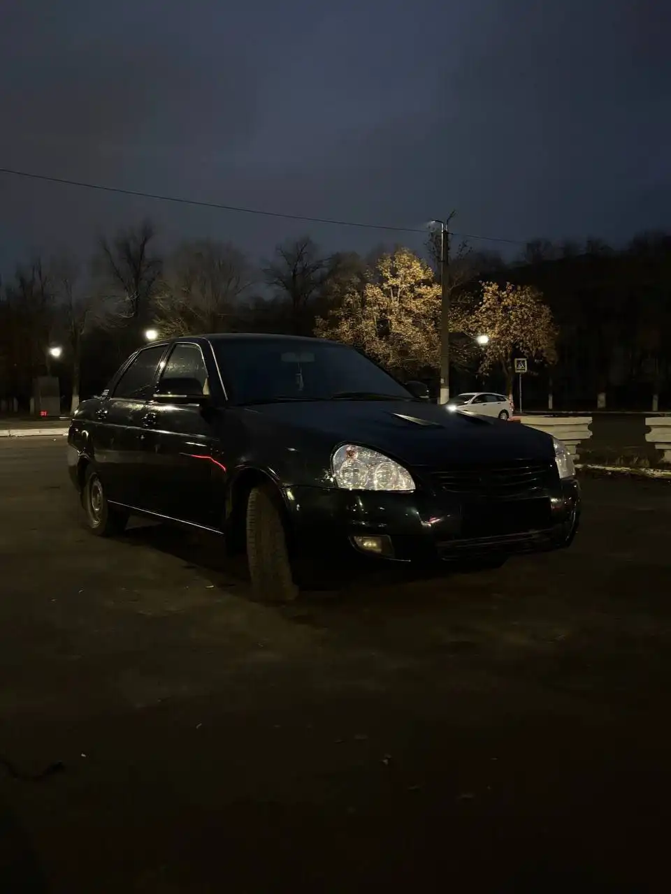 Lada Priora 2007 цвета Цунами с пробегом 185 тыс. км