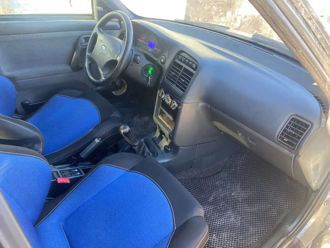 Продажа/обмен автомобиля 2007 года 16v