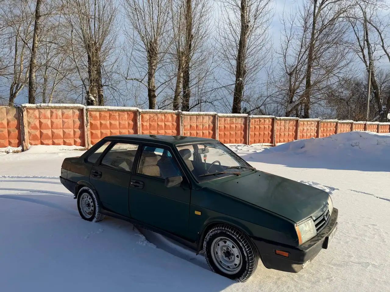 ВАЗ 21099 1997 года в хорошем состоянии