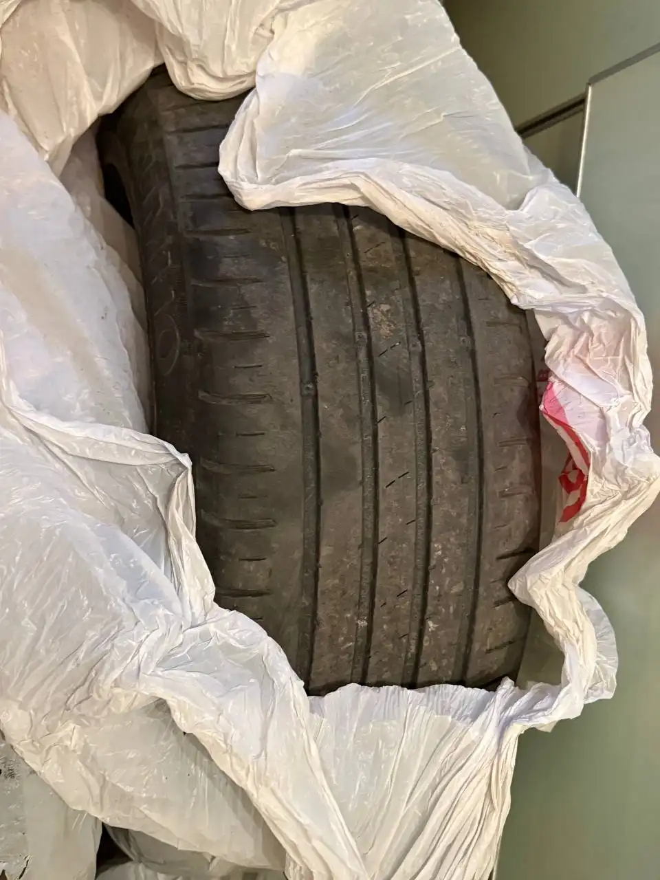 Летние шины Kuhmo 225/50 R17 5 штук 2016 года