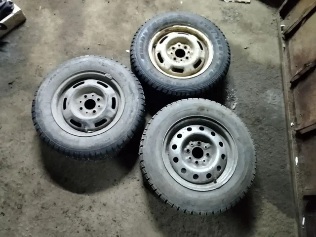 Продам зимние колеса R13 - Инструменты в Тольятти