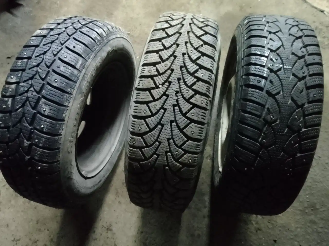 Продам зимние колеса R13 - Шины и диски (Запчасти) в Тольятти