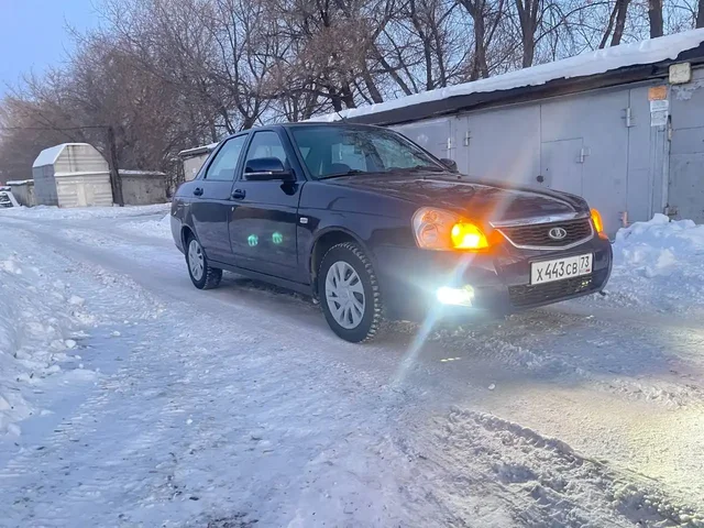 Продажа Lada Priora 2013 года - Домкраты в Самара