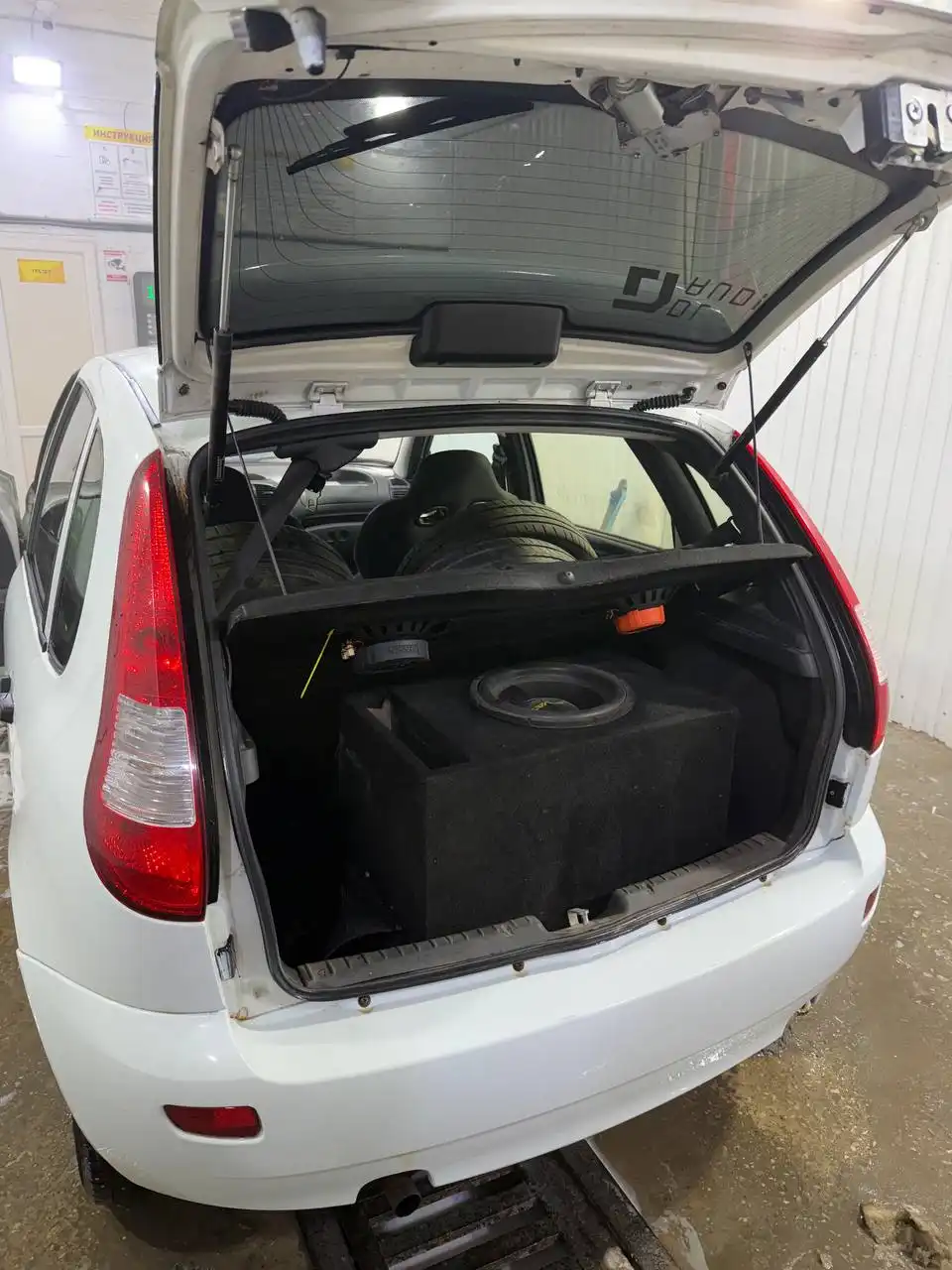 Колеса зима+лето на дисках с музыкой 2011 год - Шины и диски (Авто) в Самара