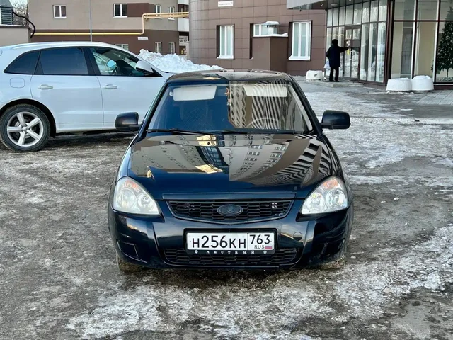 Продажа Лада Приора хэтчбек 2009 года - Внедорожник в Самара